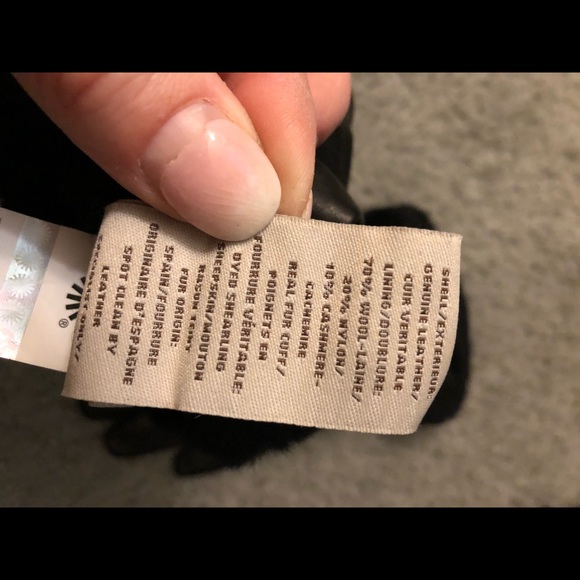 UGG - Genuine Leather Shorty Tech Gloves - Picture 5 of 6